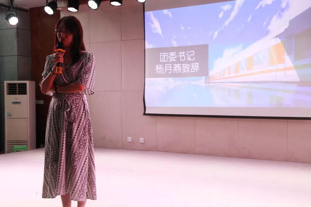皇冠体育