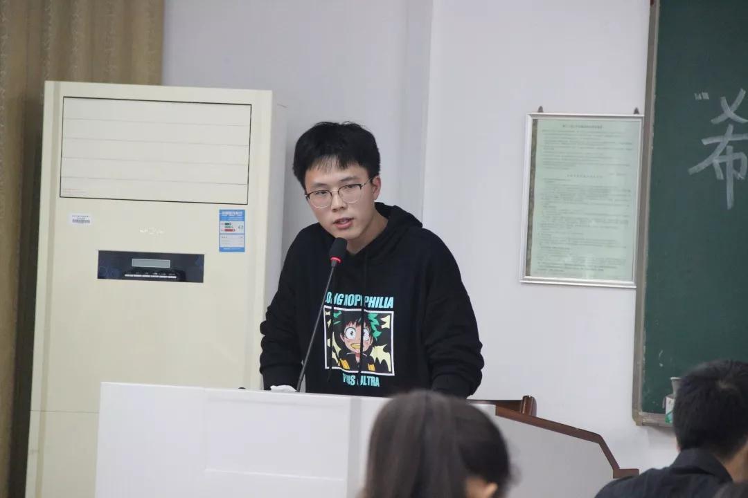 皇冠体育