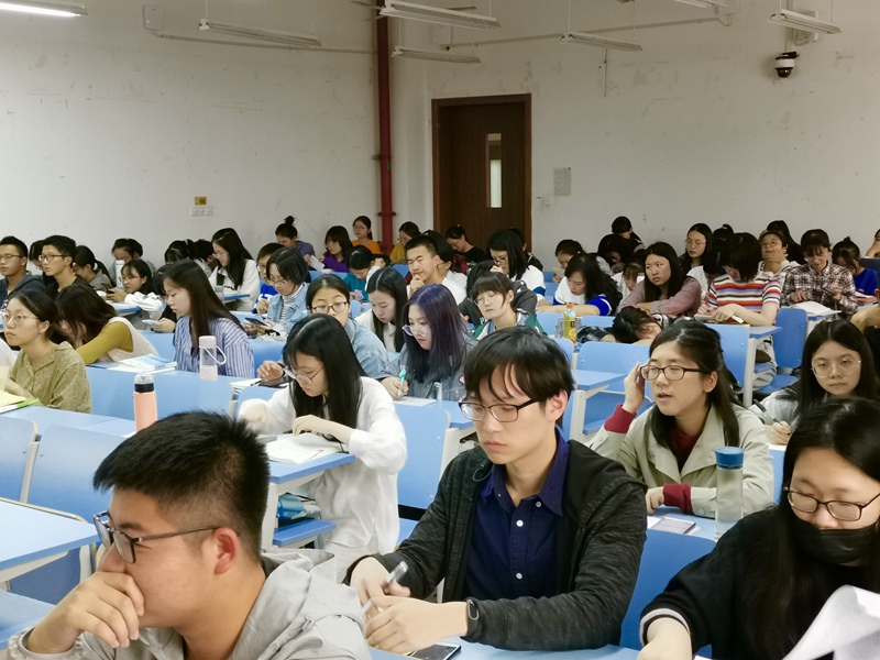皇冠体育