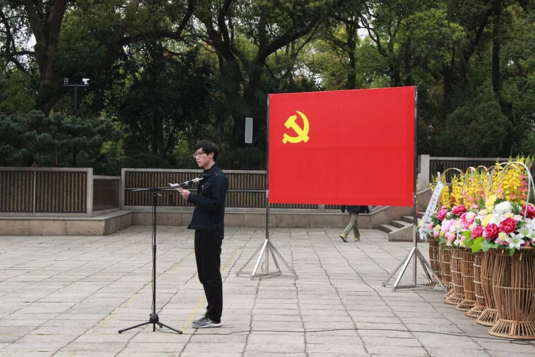 皇冠体育