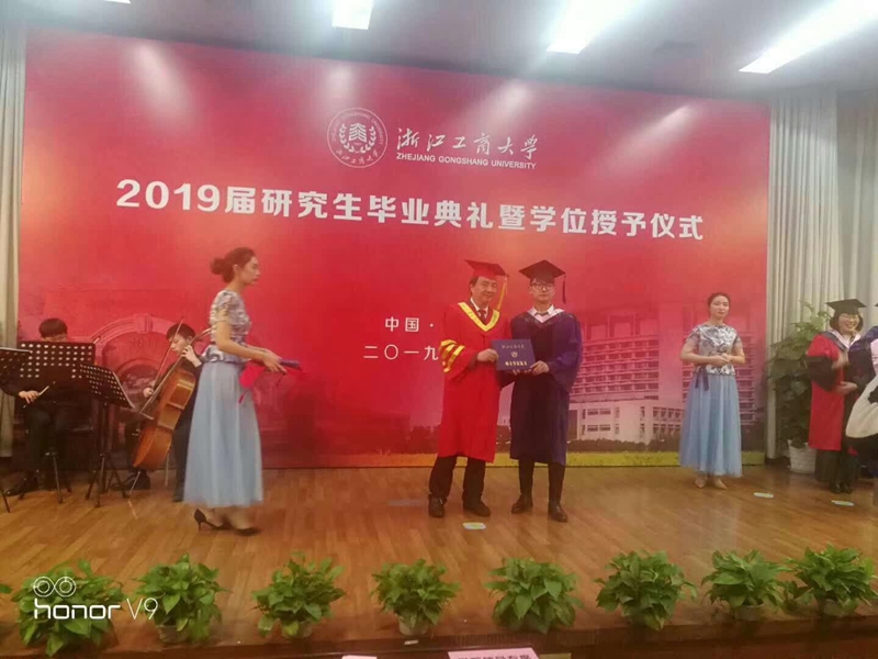 皇冠体育