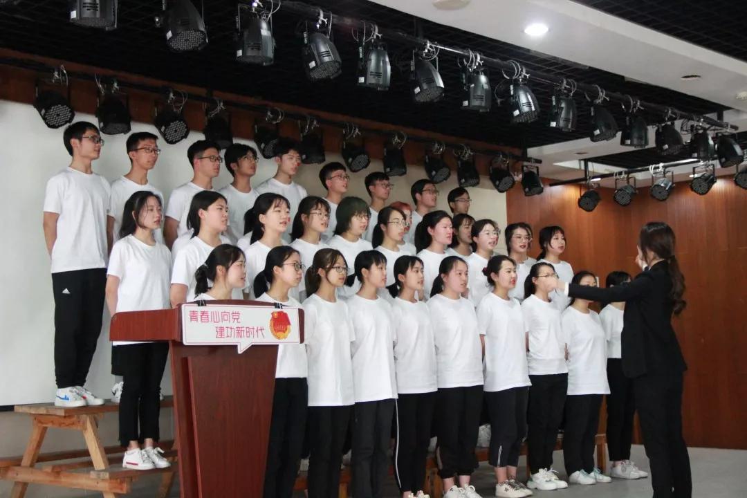 皇冠体育
