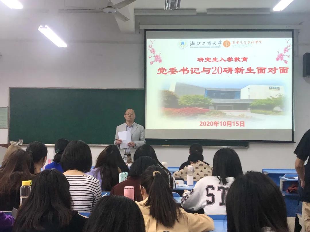 皇冠体育