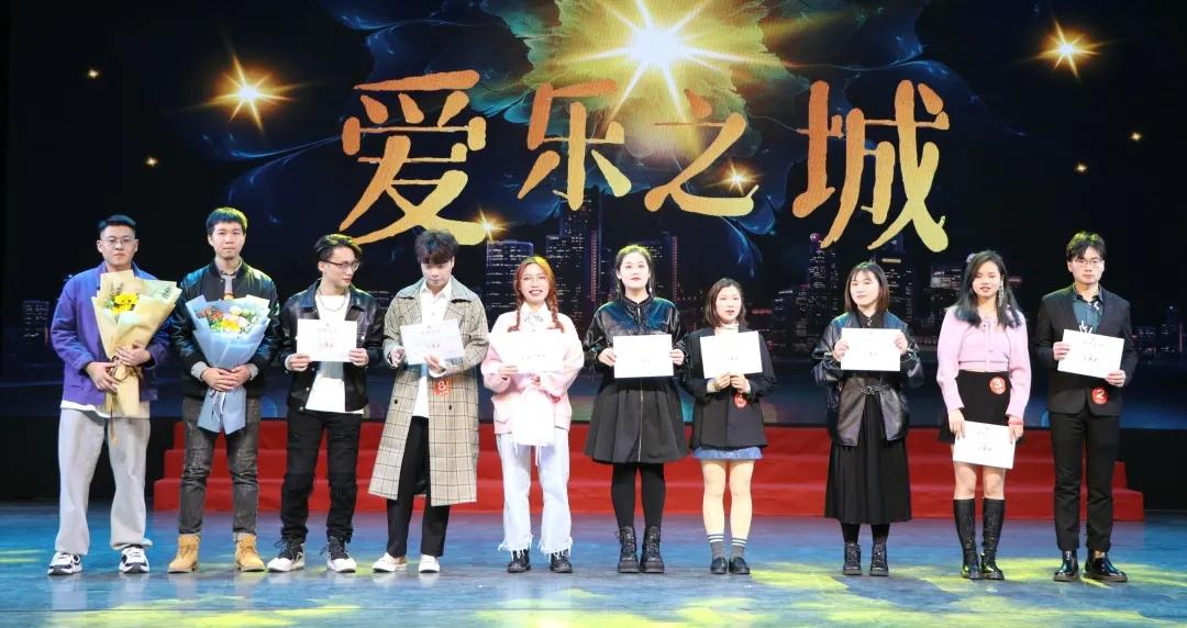 皇冠体育