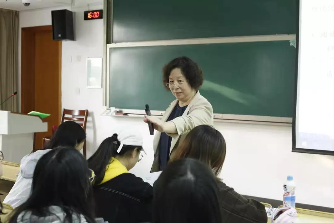 皇冠体育