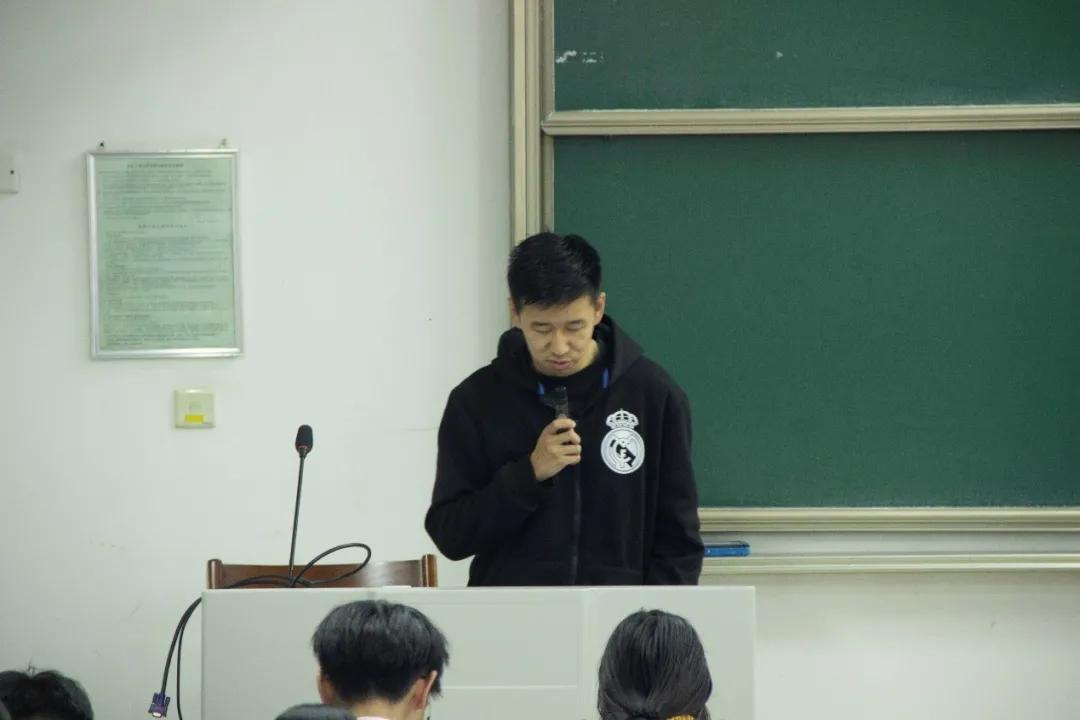 皇冠体育